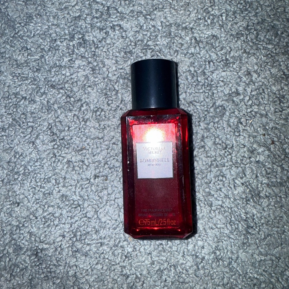 Victoria's Secret Bombshell Red Bottle